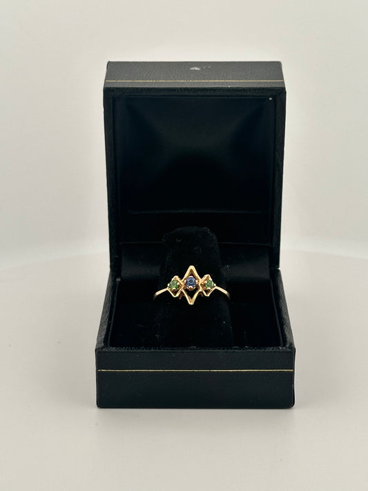 Vintage sapphire and tsavorite ring in 14k yellow gold