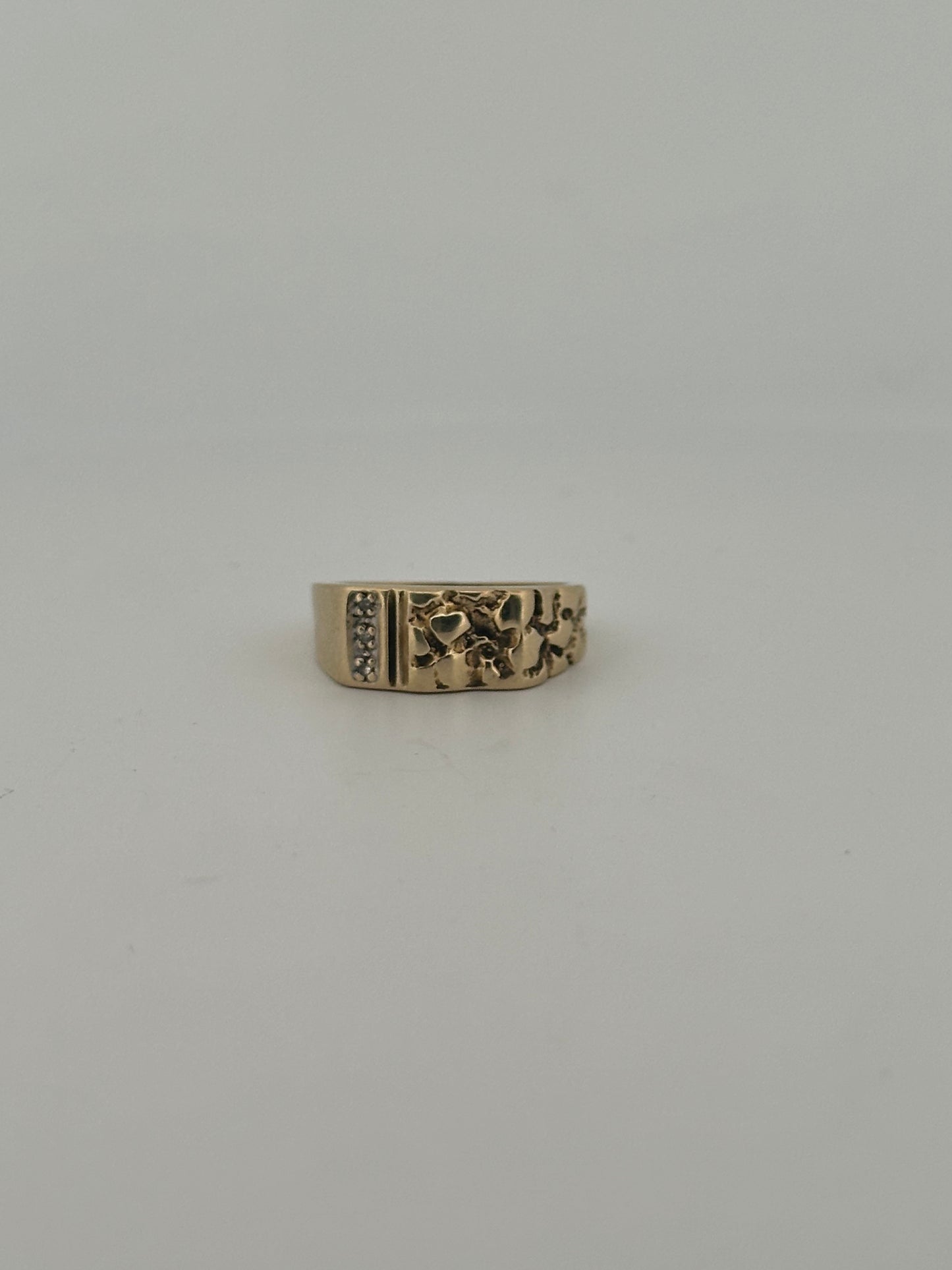 Vintage 10k yellow gold nugget ring with natural diamonds