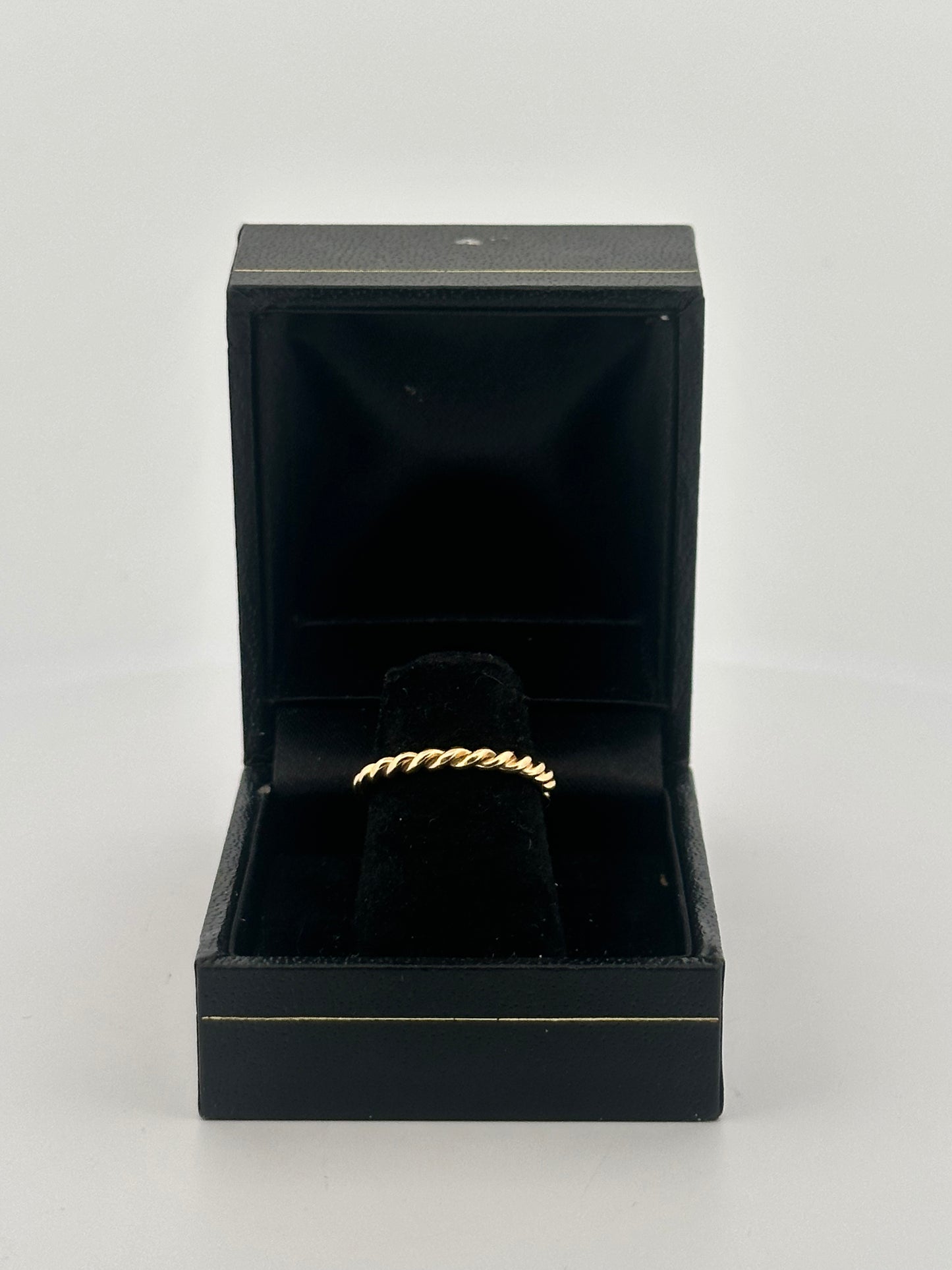 Vintage twisted cable band in 14k yellow gold