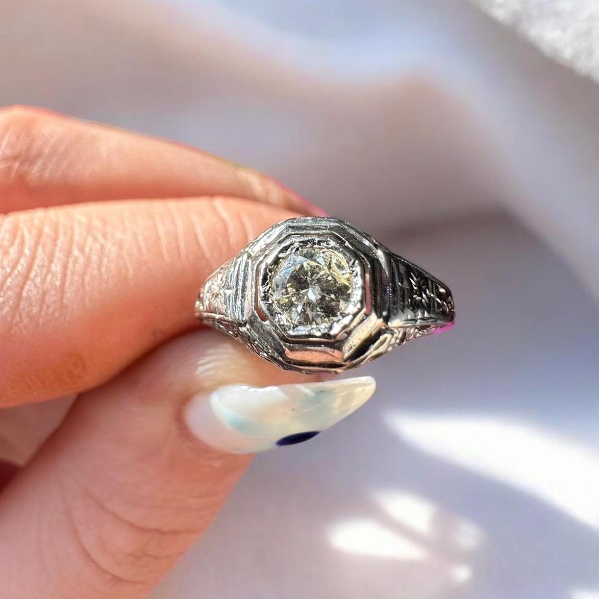 Antique art deco natural diamond engagement ring - 14k white gold