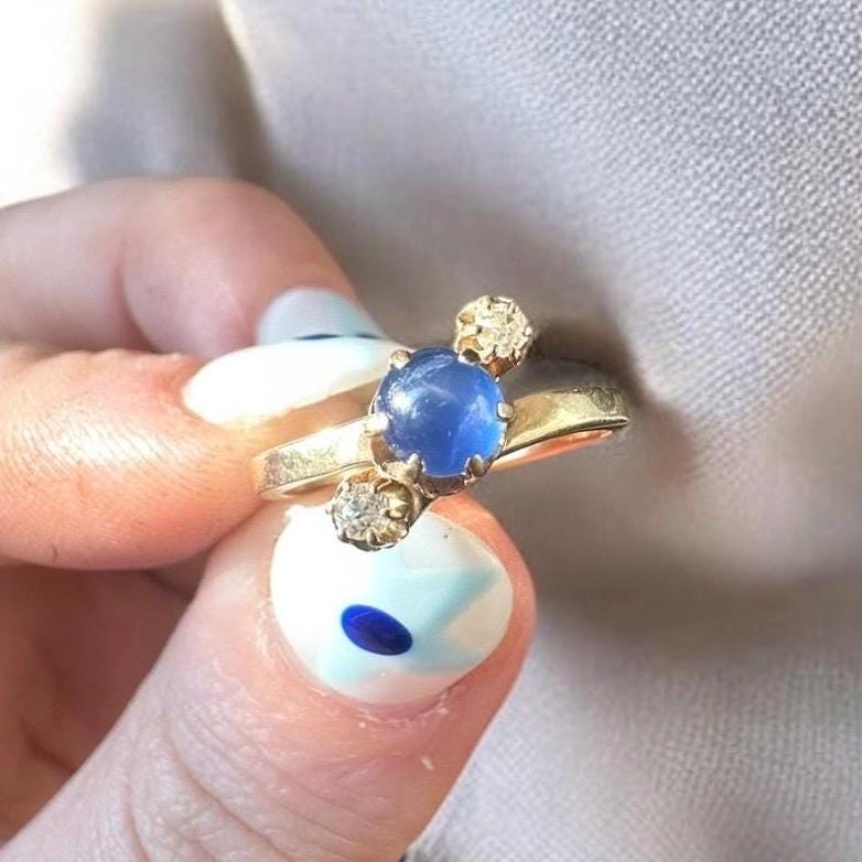 Antique Victorian sapphire cabochon ring with old mind cut diamonds - 14k yellow gold