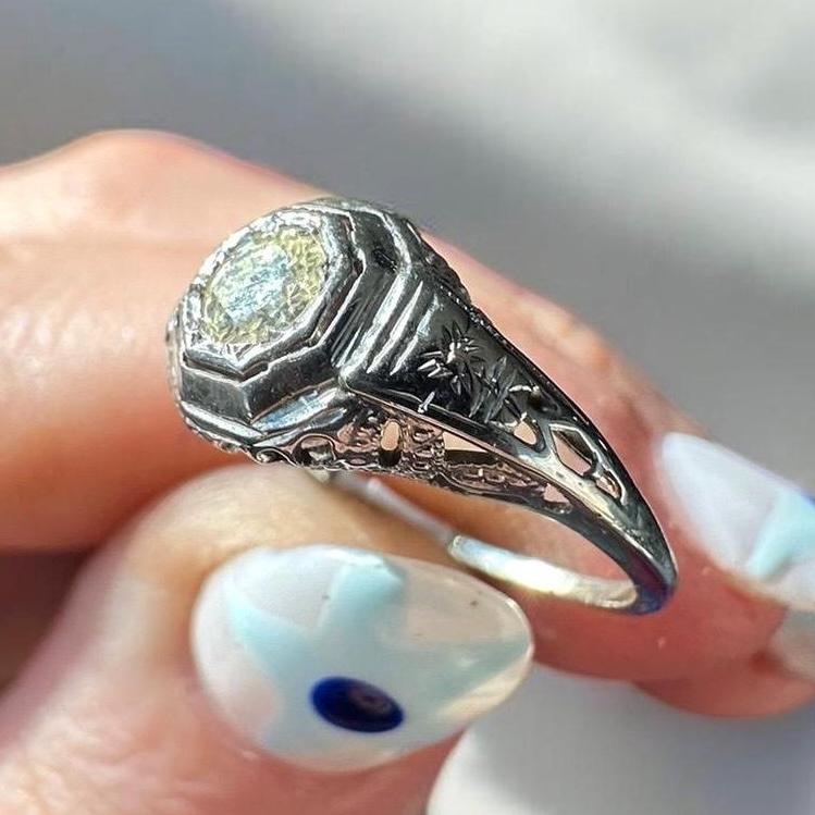 Antique art deco natural diamond engagement ring - 14k white gold