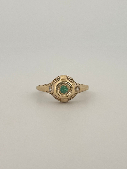 Antique natural emerald and diamond ring in 14k yellow gold