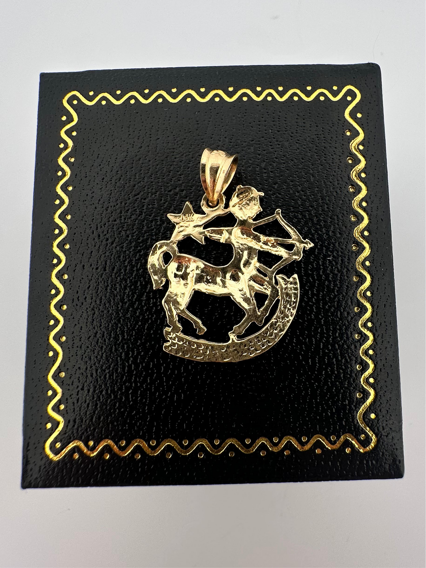 Vintage Sagittarius zodiac pendant in 14k yellow gold