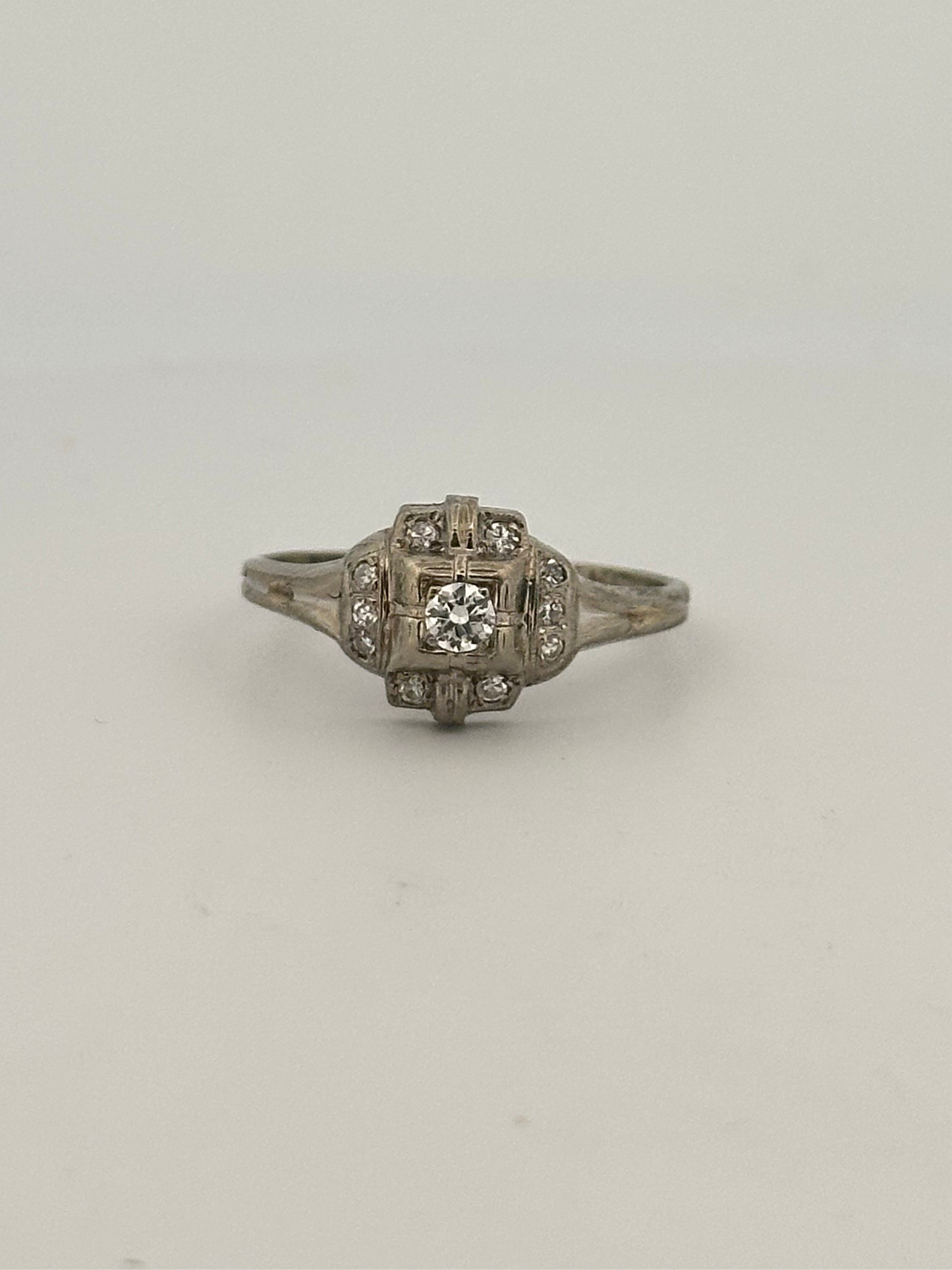 Antique art deco antique single cut diamond ring in 14k white gold