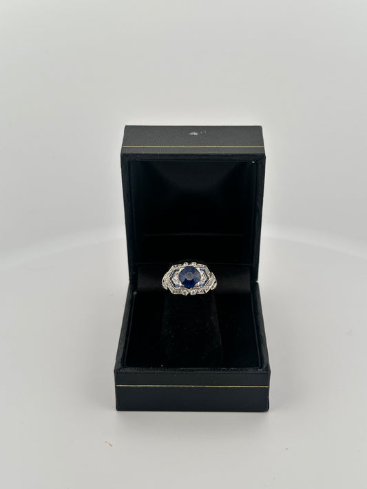 Antique art deco platinum sapphire and diamond ring