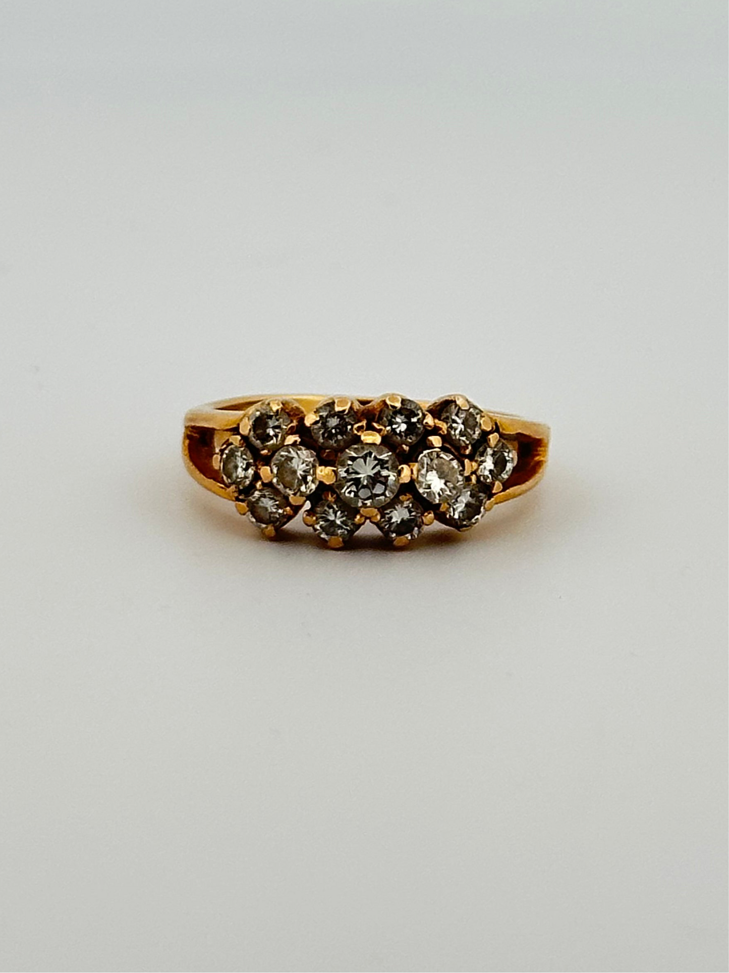 Vintage 18k natural diamond cluster band