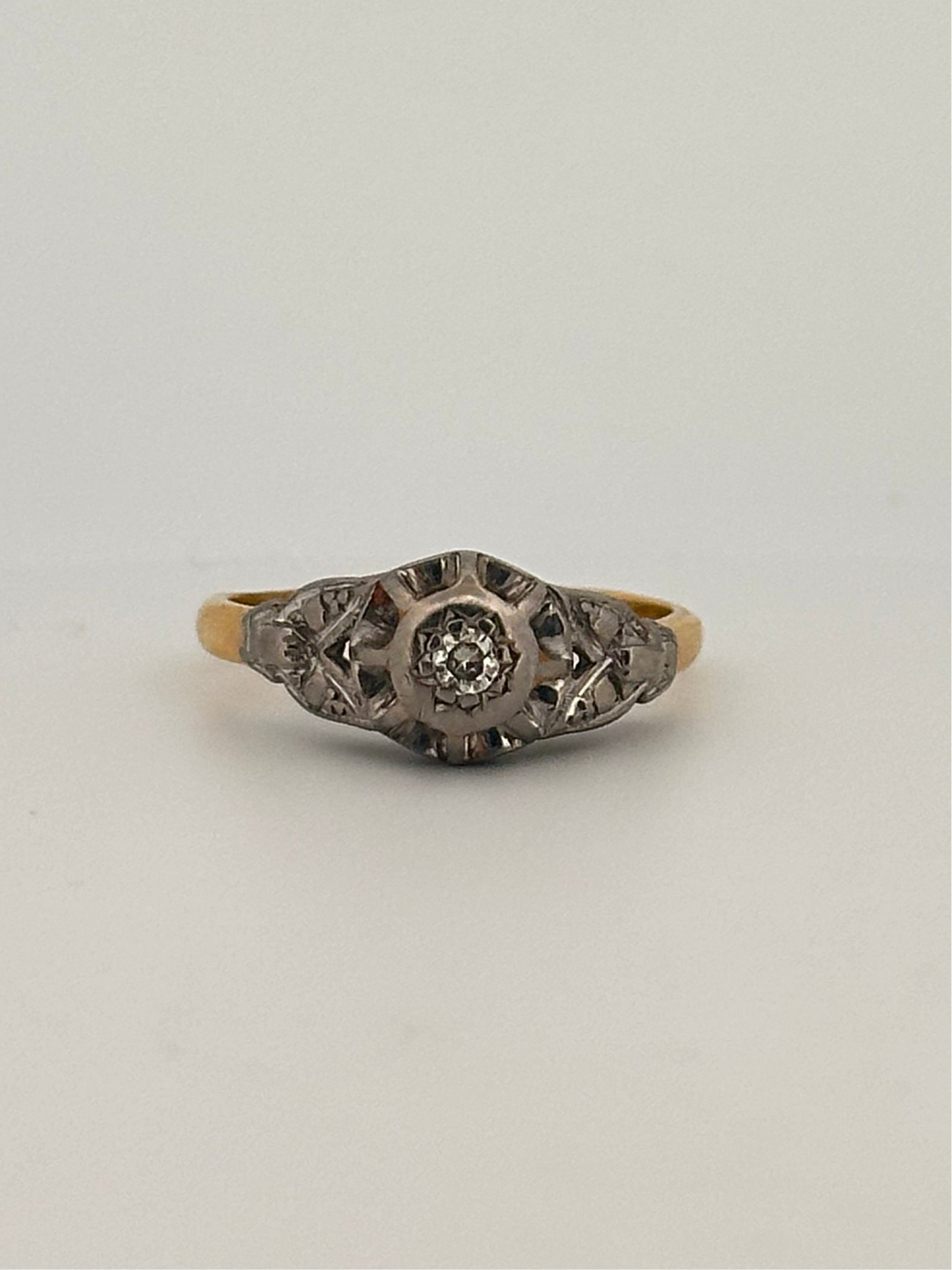 Antique art deco antique single cut diamond two tone ring in 18k gold