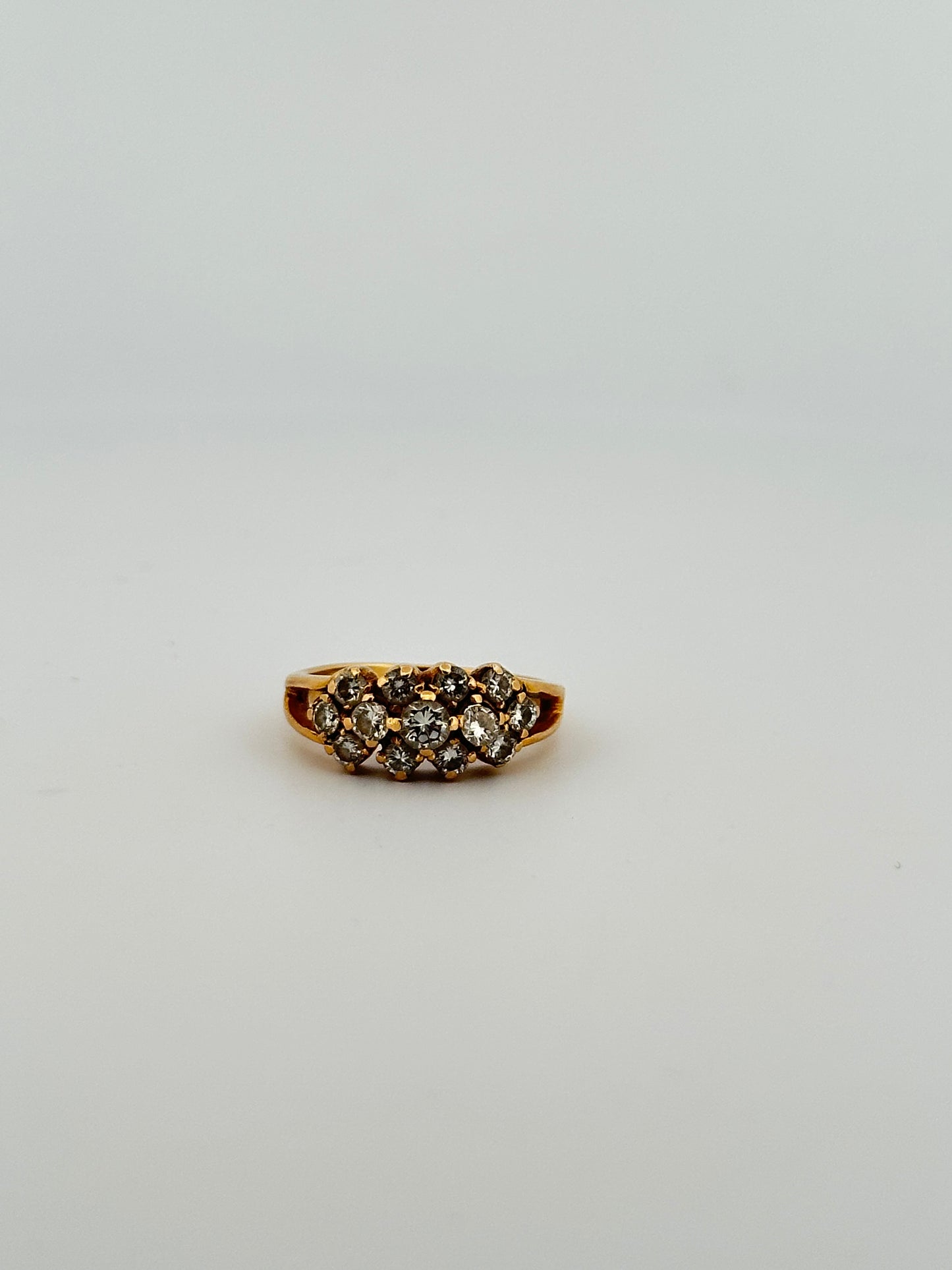 Vintage 18k natural diamond cluster band