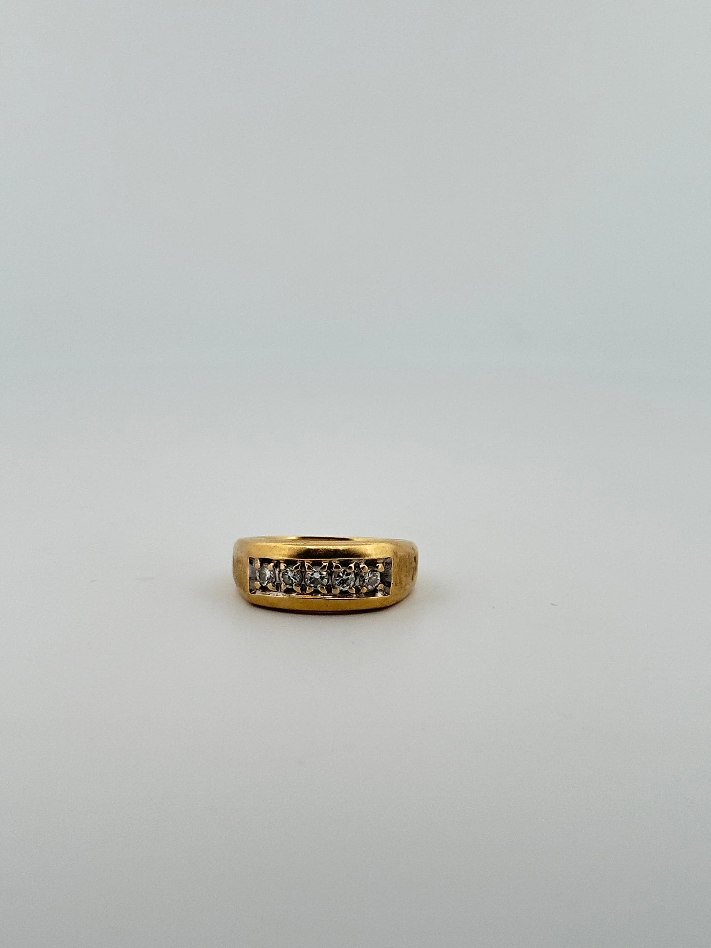Vintage 14k yellow gold diamond band