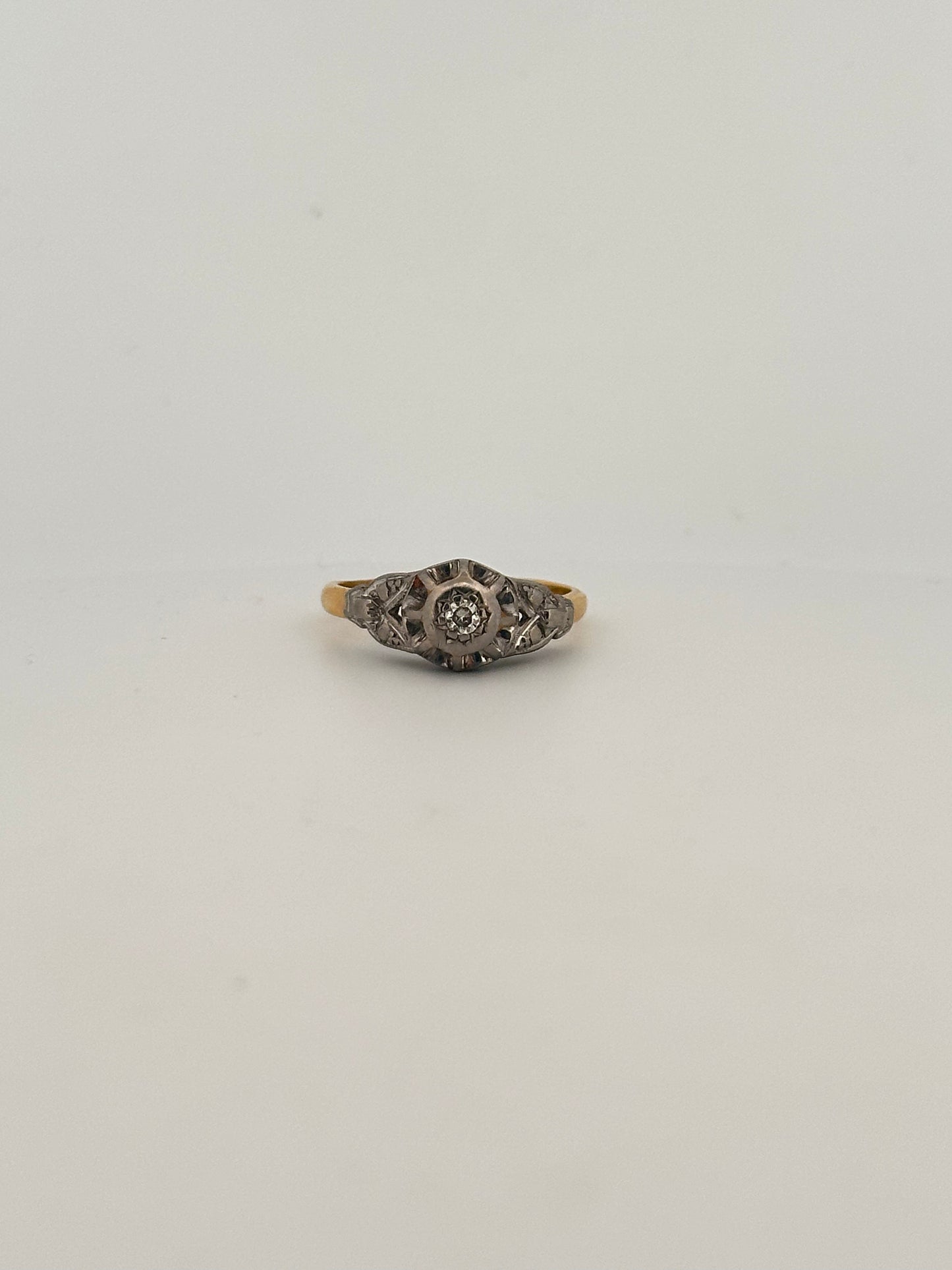 Antique art deco antique single cut diamond two tone ring in 18k gold