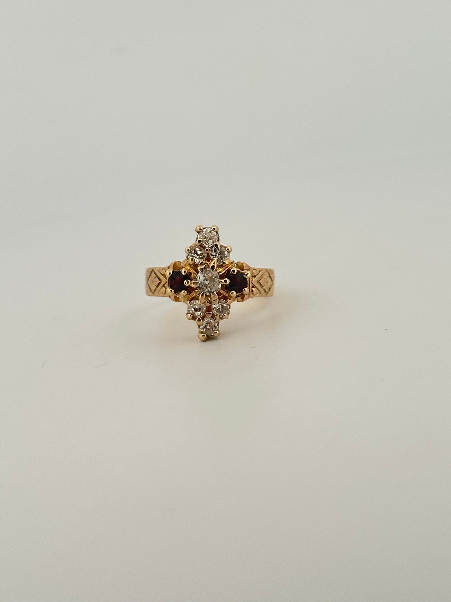 Antique Victorian old mine cut diamond and garnet ring in 14k yellow gold