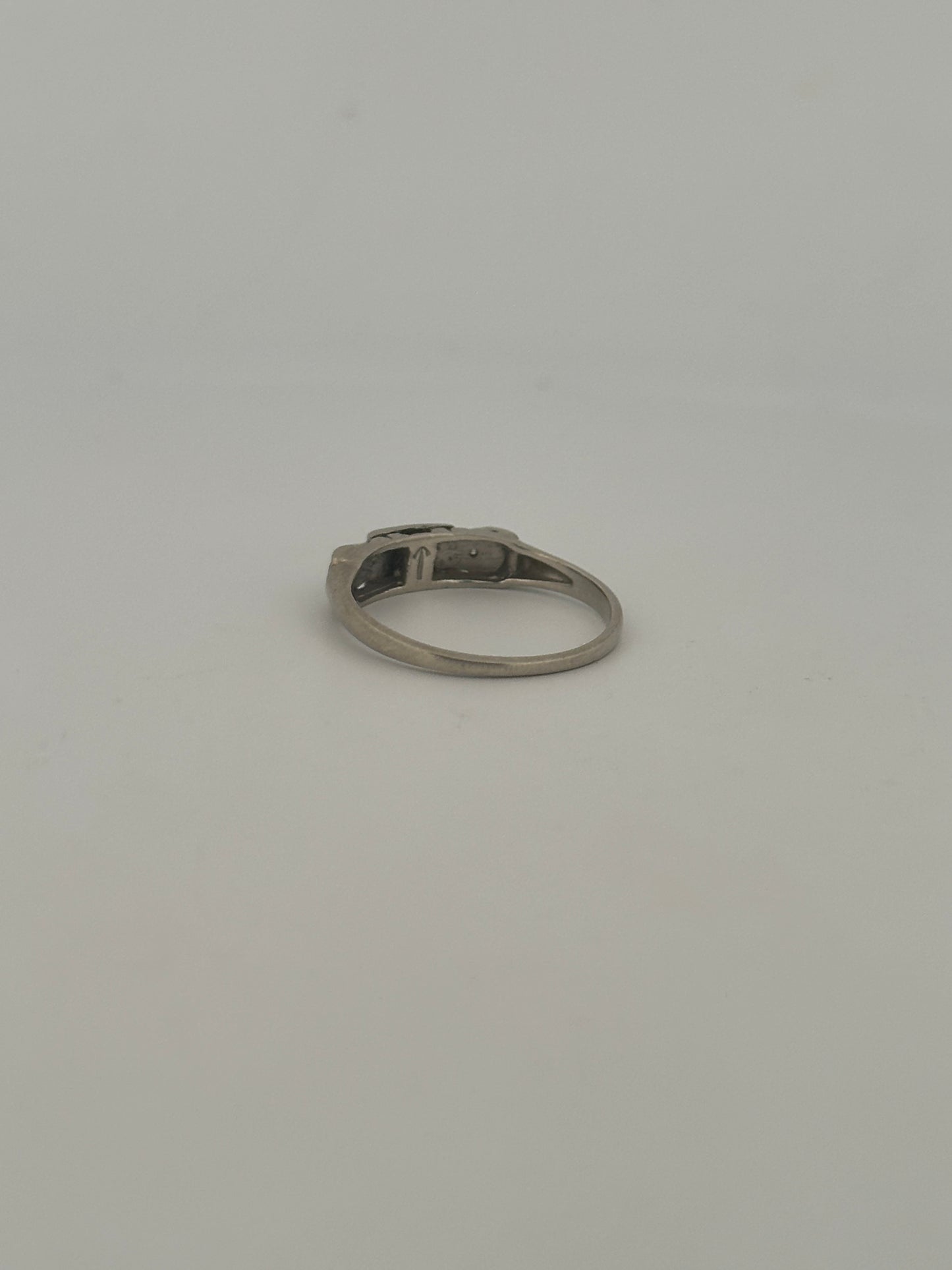Vintage natural diamond bow stacker band in 14k white gold circa 1940s
