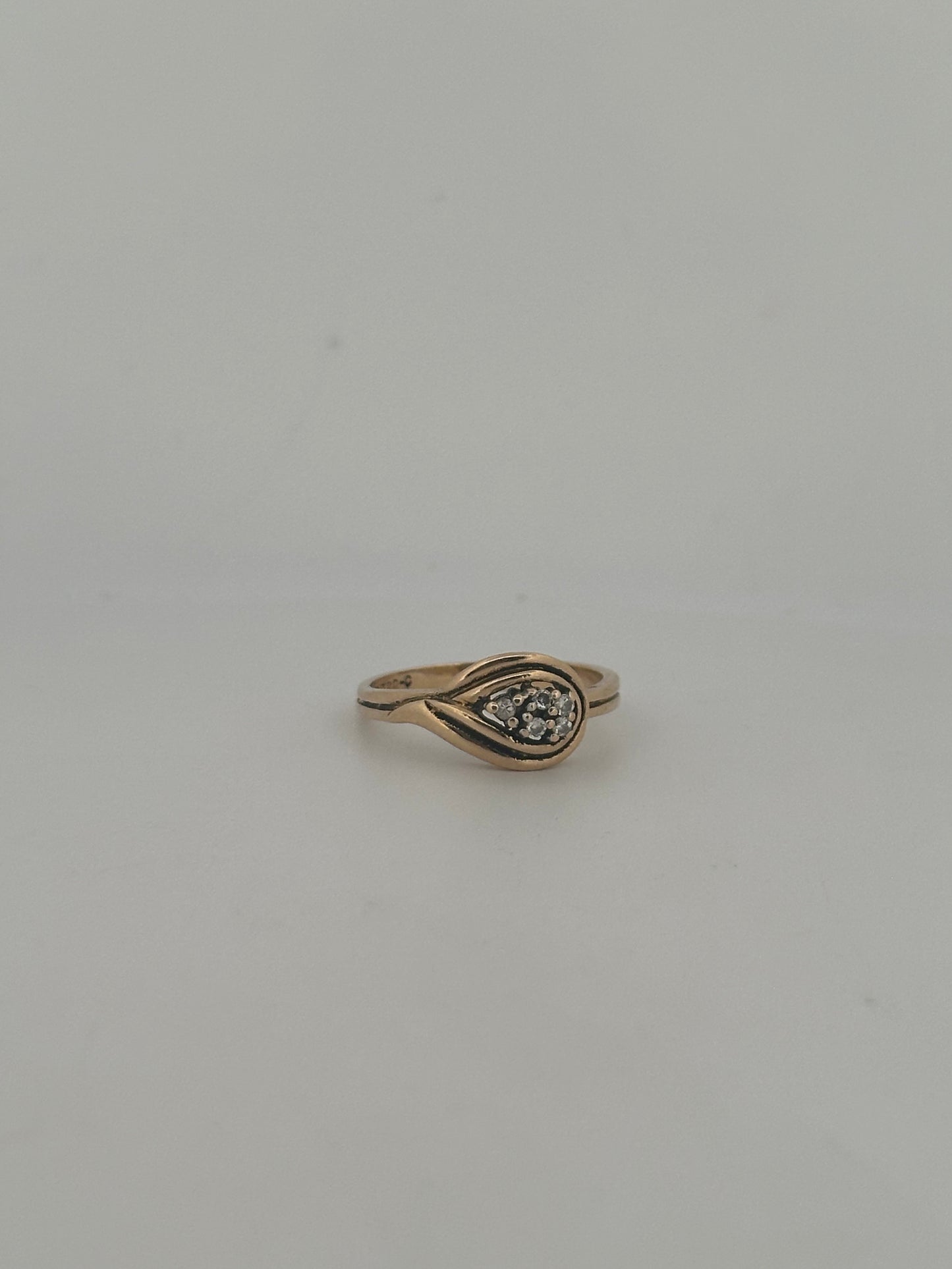 Vintage diamond tear drop cluster ring in 14k yellow gold