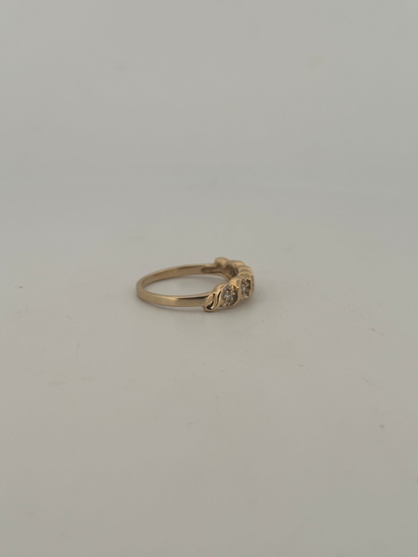 Natural diamond stacker in 10k yellow gold