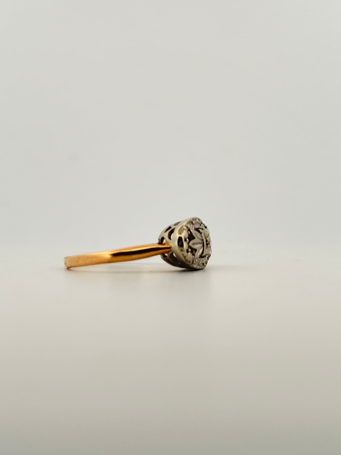 Antique natural diamond dinner ring in 10k gold circa 1940s