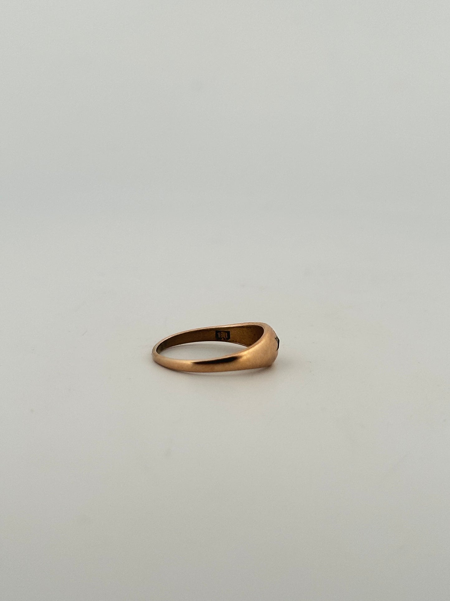 Antique Victorian baby ring in 14k yellow gold with natural diamond