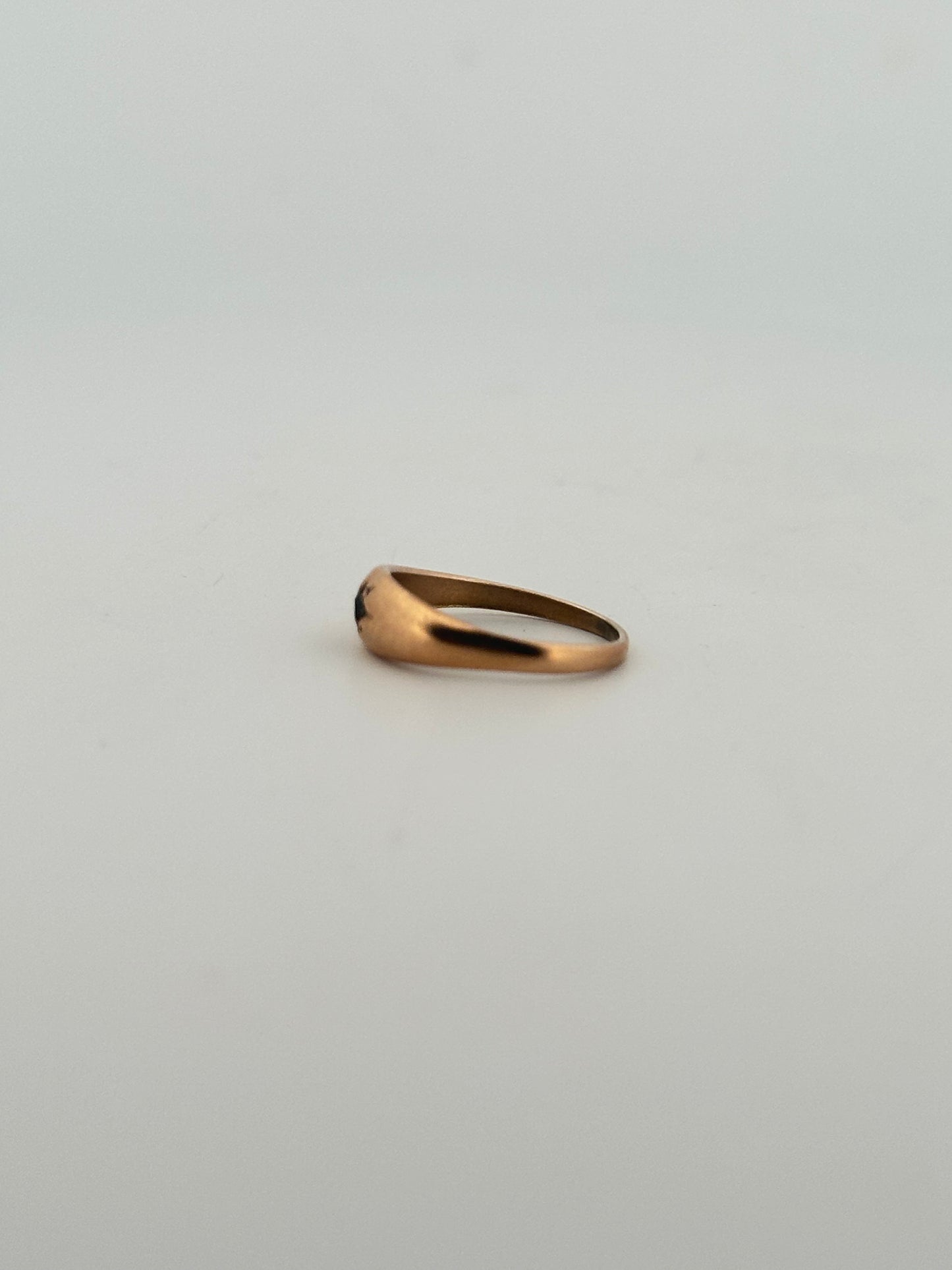 Antique Victorian baby ring in 14k yellow gold with natural diamond