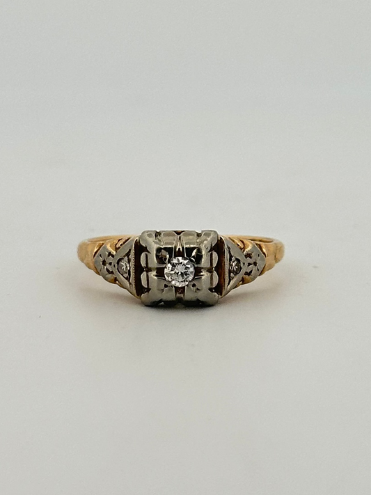 Vintage 1940s natural diamond solitaire ring in 14k gold