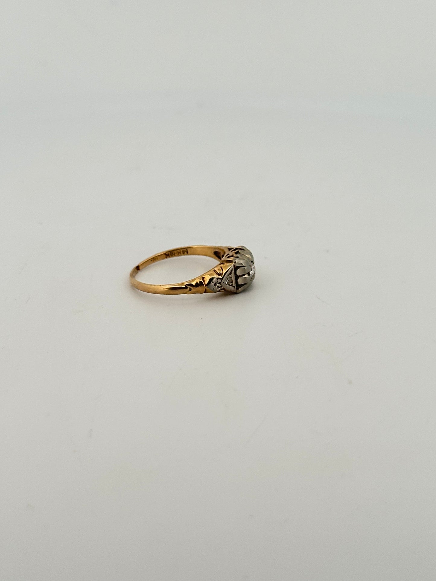 Vintage 1940s natural diamond solitaire ring in 14k gold