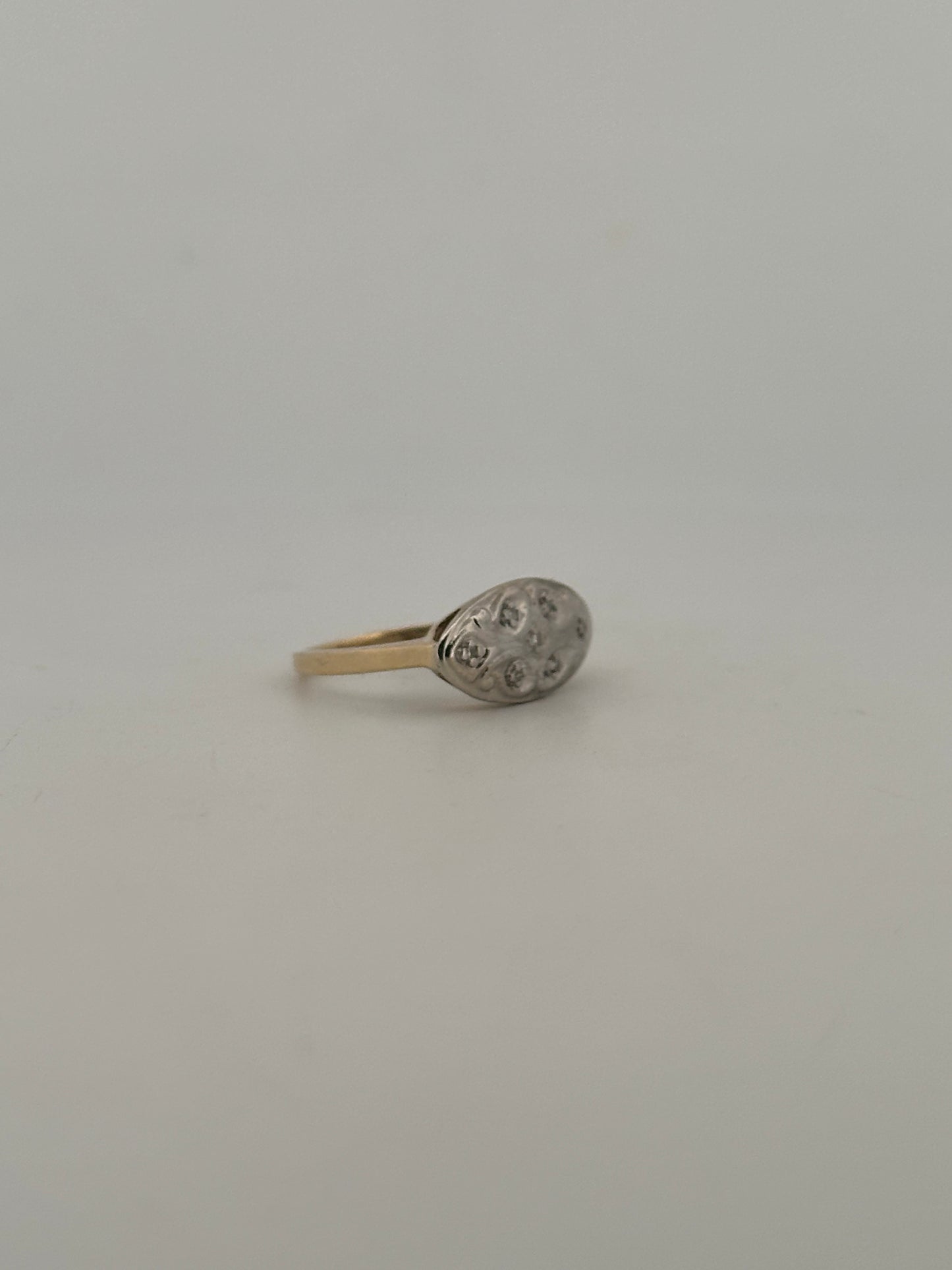 Vintage natural diamond dinner ring in 10k gold circa 1940s