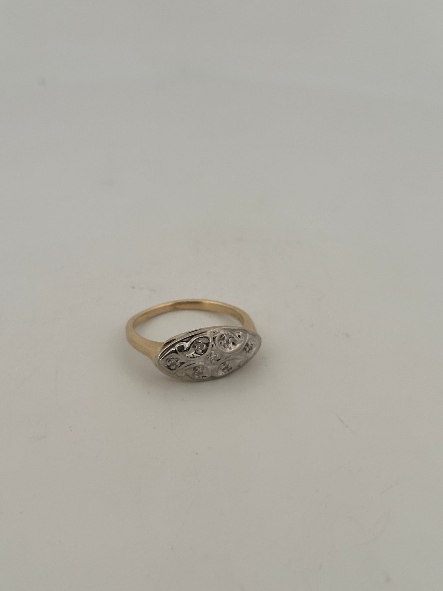 Vintage natural diamond dinner ring in 10k gold circa 1940s