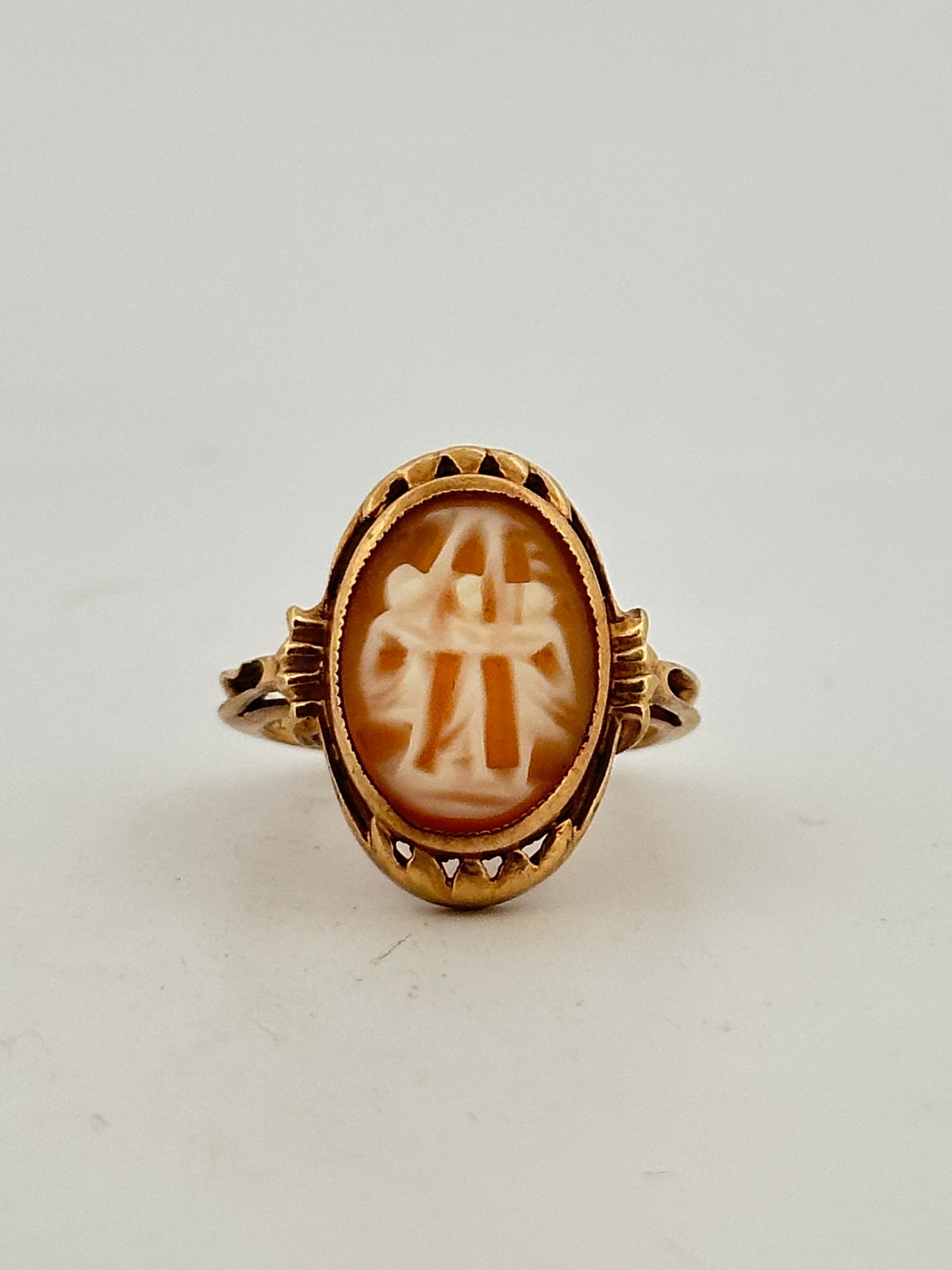 Antique Victorian three graces cameo ring in 10k yellow gold