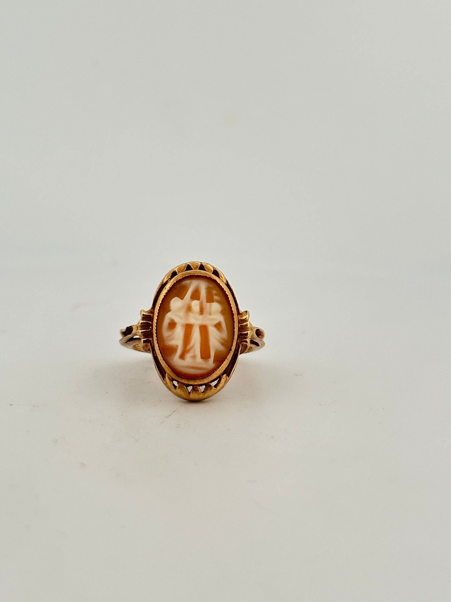 Antique Victorian three graces cameo ring in 10k yellow gold