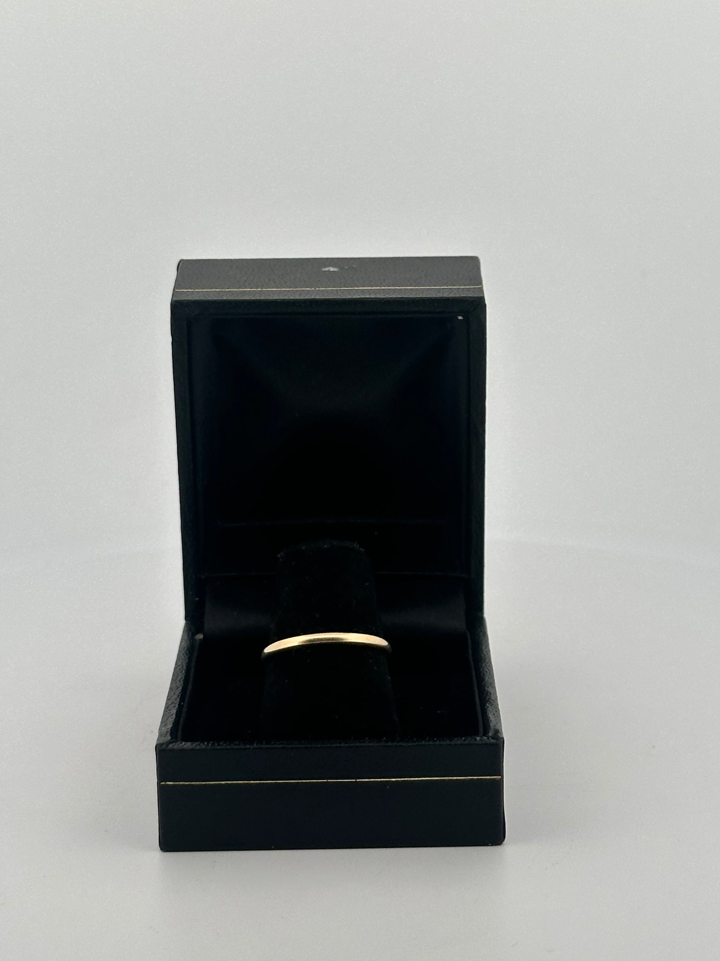 Vintage plain stacker band in 14k yellow gold