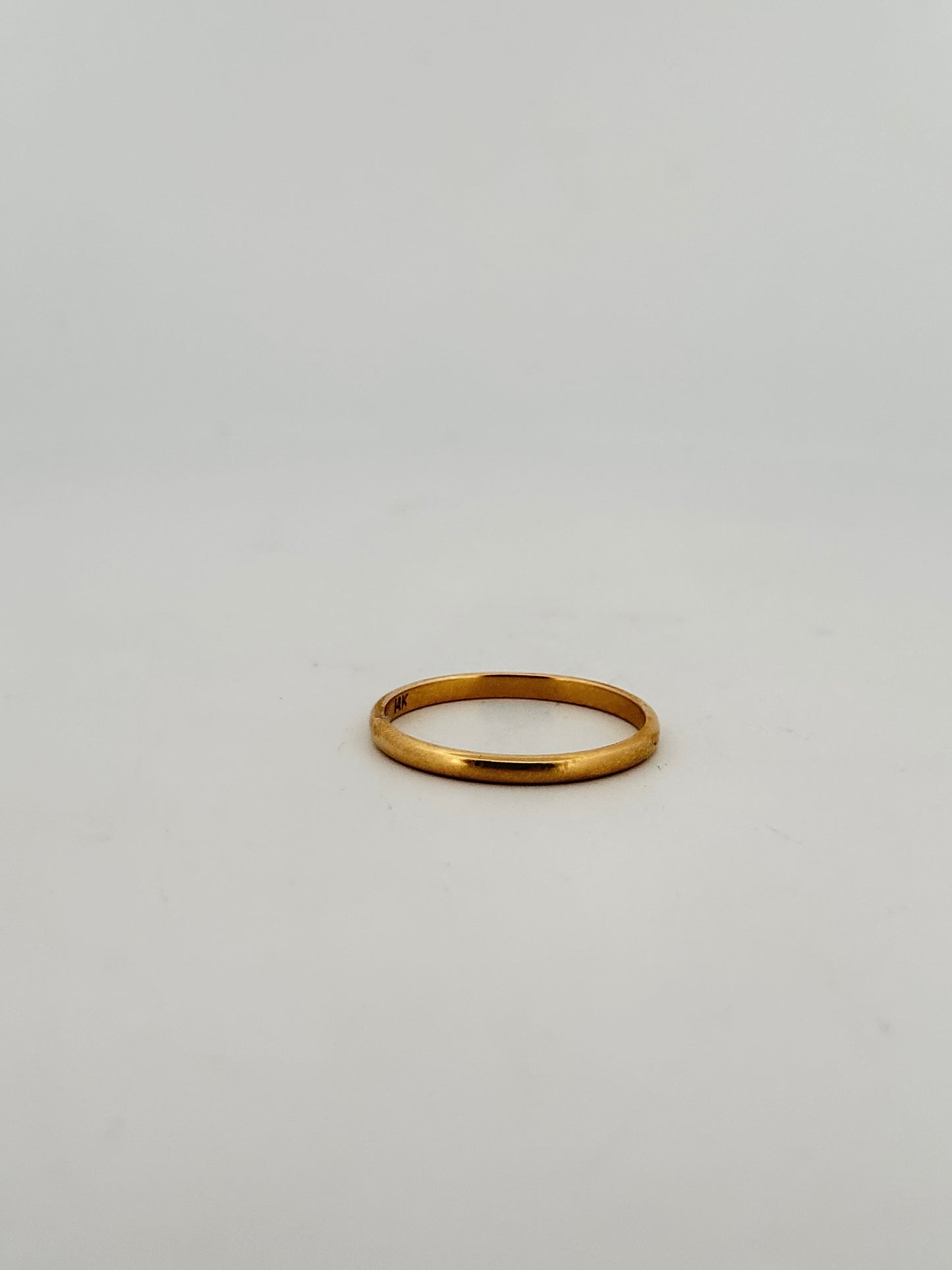 Vintage plain stacker band in 14k yellow gold