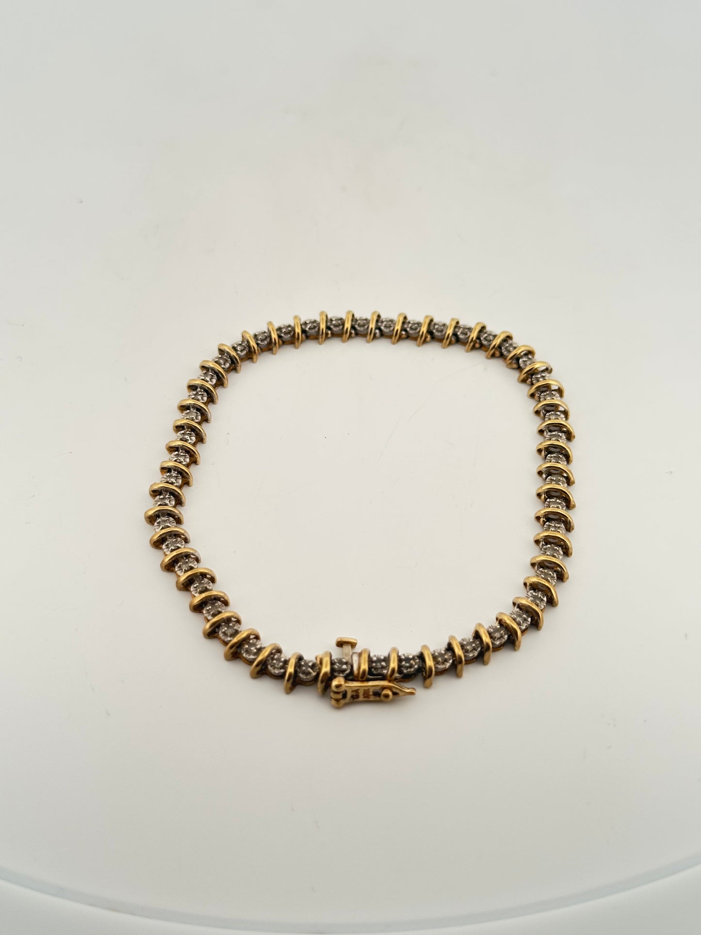 Vintage natural 1ct diamond tennis bracelet in 10k gold