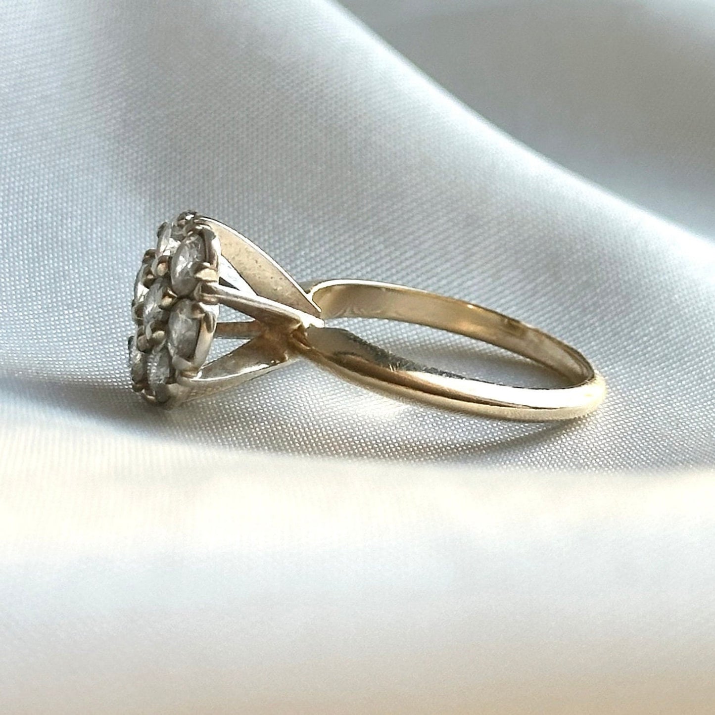 Vintage diamond engagement ring - brilliant cut illusion setting - flower diamond ring - 14k yellow gold