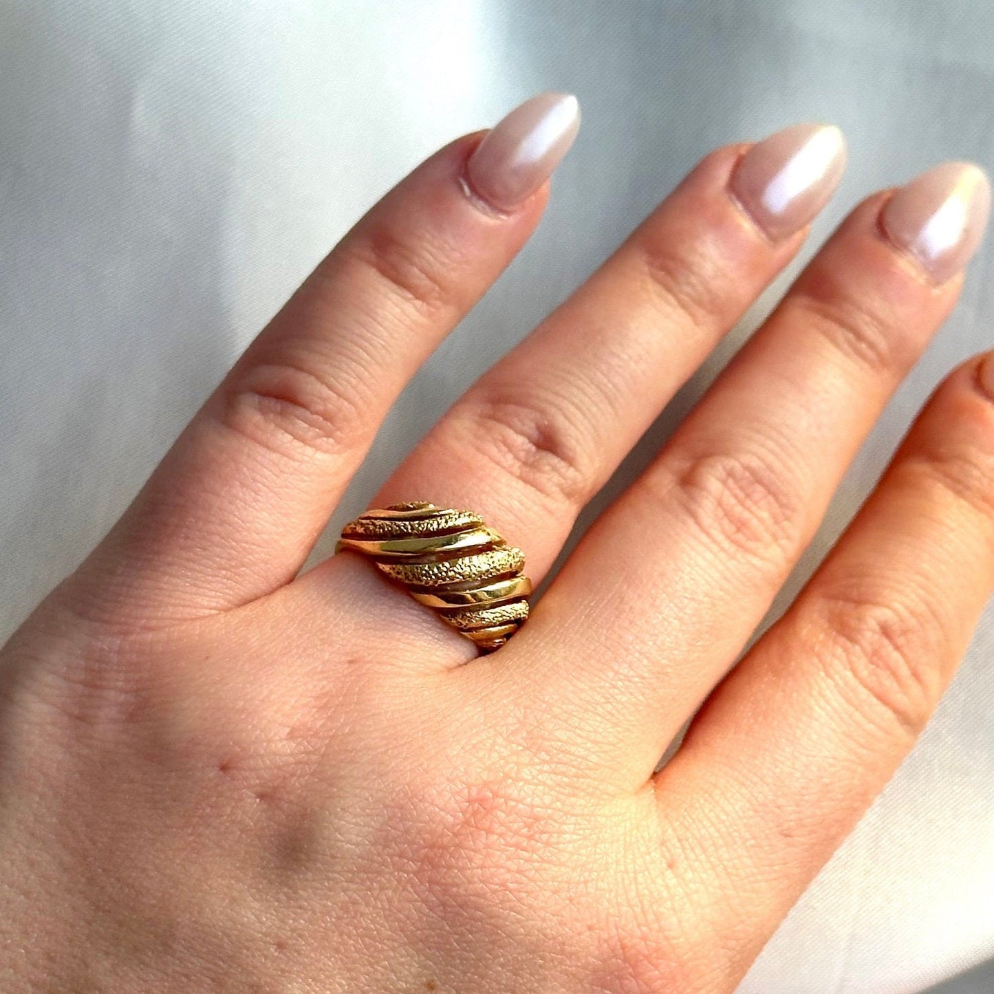 vintage 14k solid yellow gold cocktail wave ring - circa 1980s