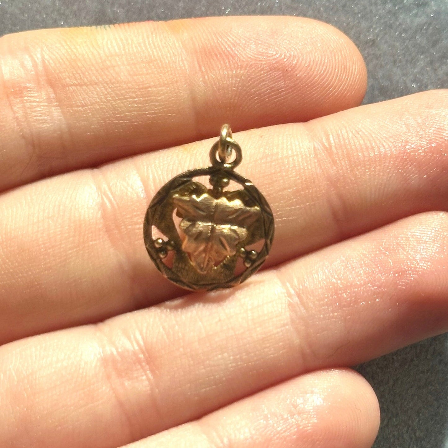 vintage 10k solid gold grape leaf charm - vintage black hills solid gold pendant