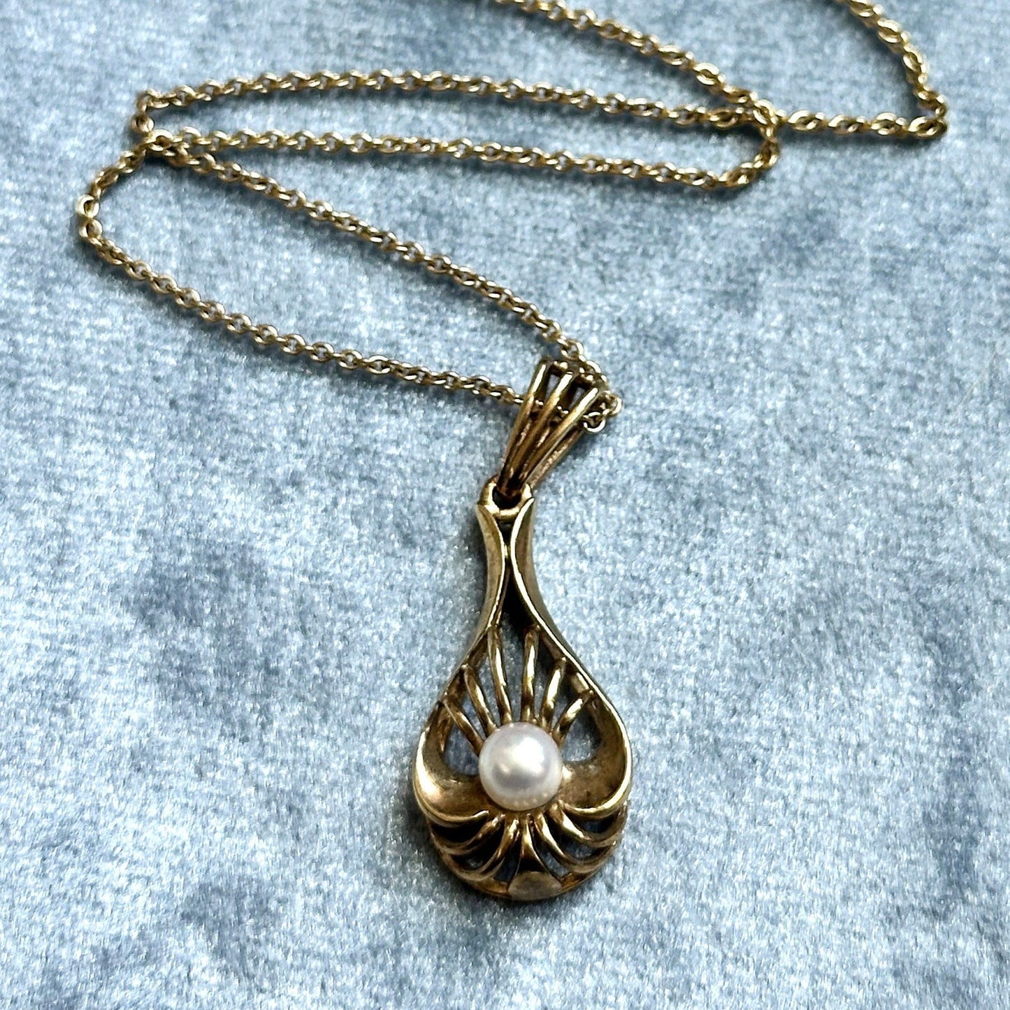 vintage 9k solid gold pearl drop pendant necklace