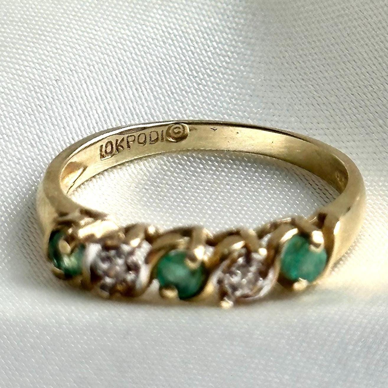 Vintage 10k half eternity band emerald and diamond c1980