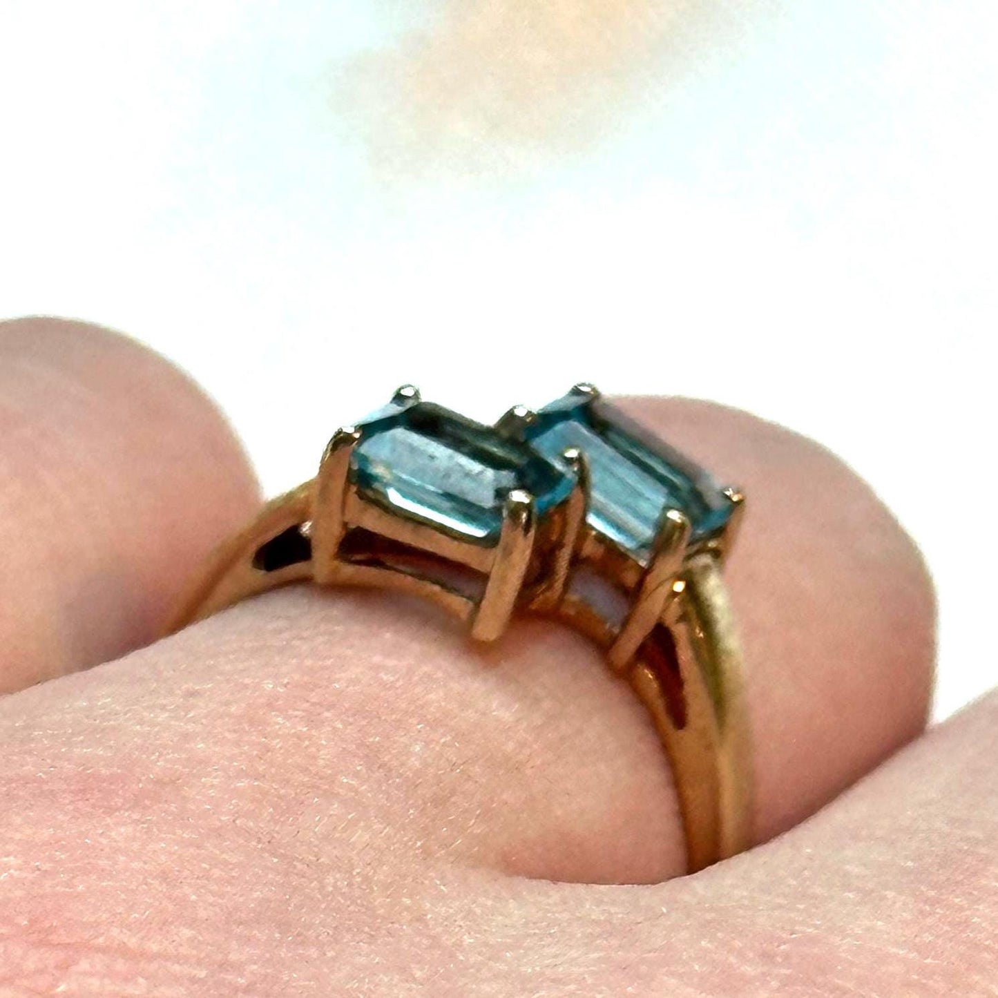 Vintage 10k Swiss blue topaz wrap band ring - 1970s yellow gold statement ring