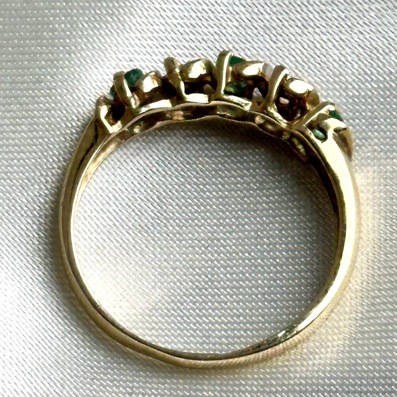 Vintage 10k half eternity band emerald and diamond c1980