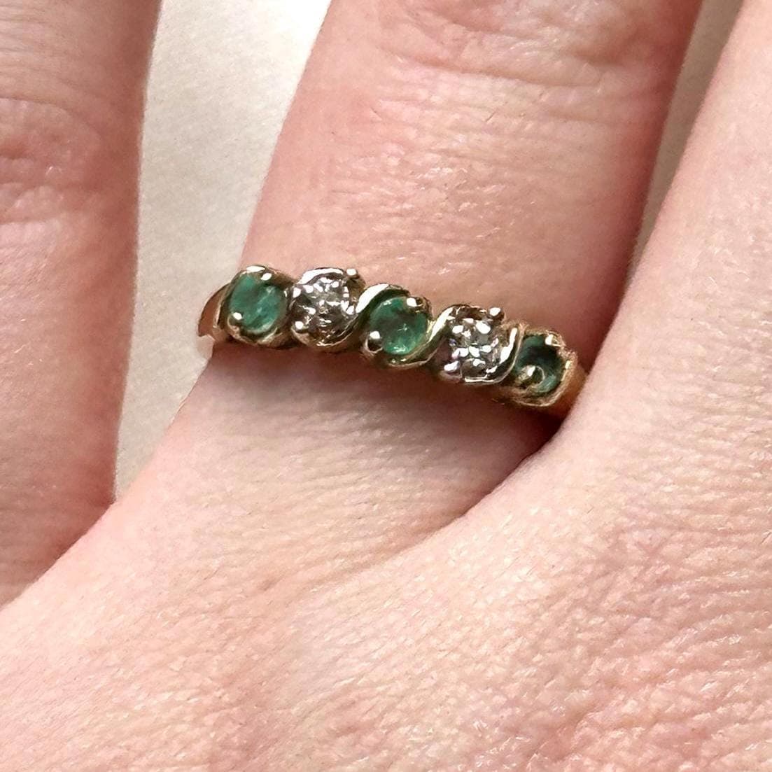 Vintage 10k half eternity band emerald and diamond c1980