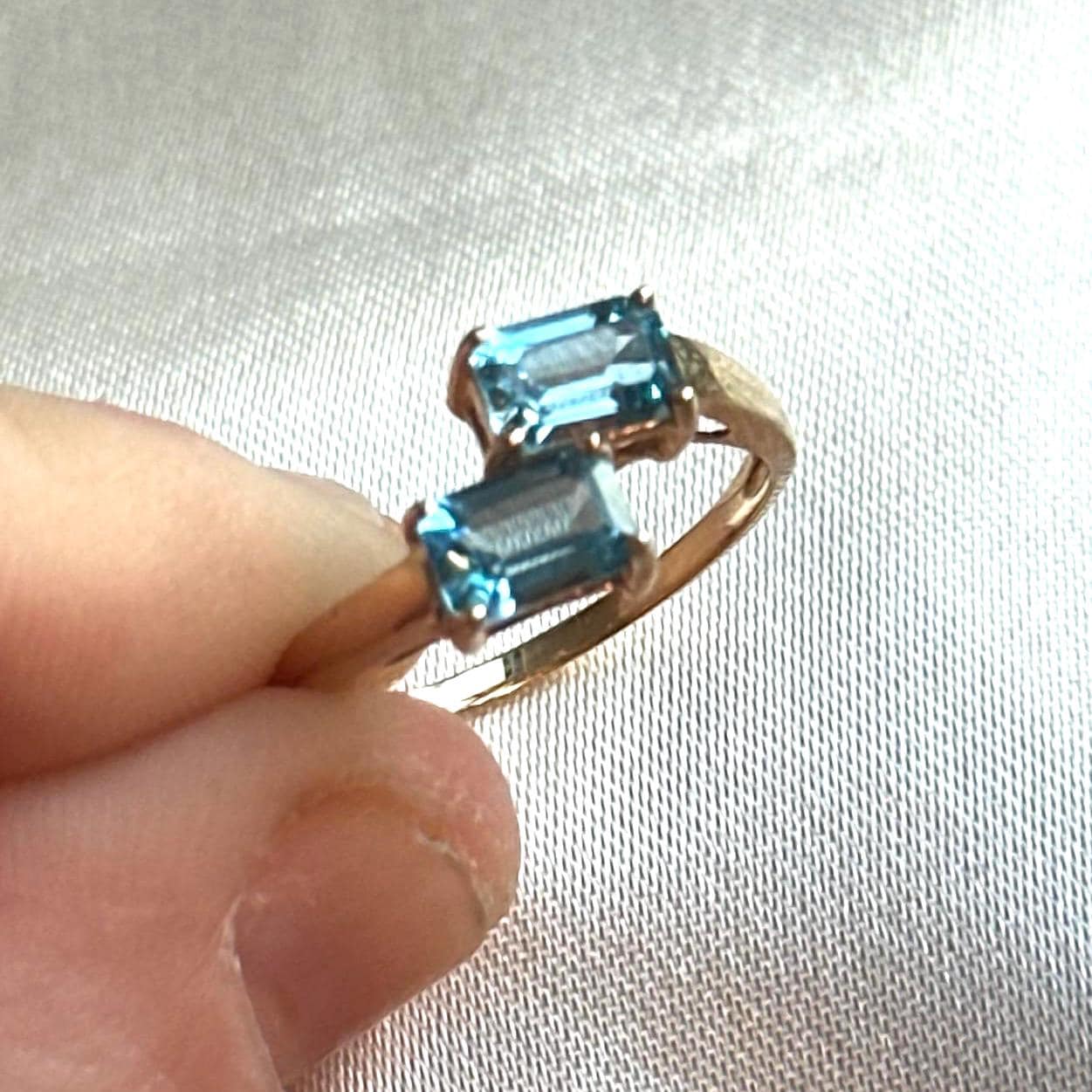 Vintage 10k Swiss blue topaz wrap band ring - 1970s yellow gold statement ring