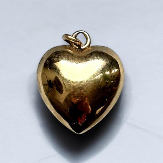 vintage 14k solid gold heart charm c1970