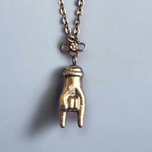 Italian cornuto pendant necklace